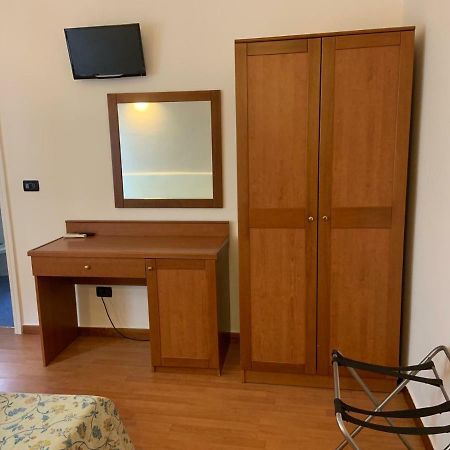 Hotel Lungomare Reggio Calabria Exterior foto