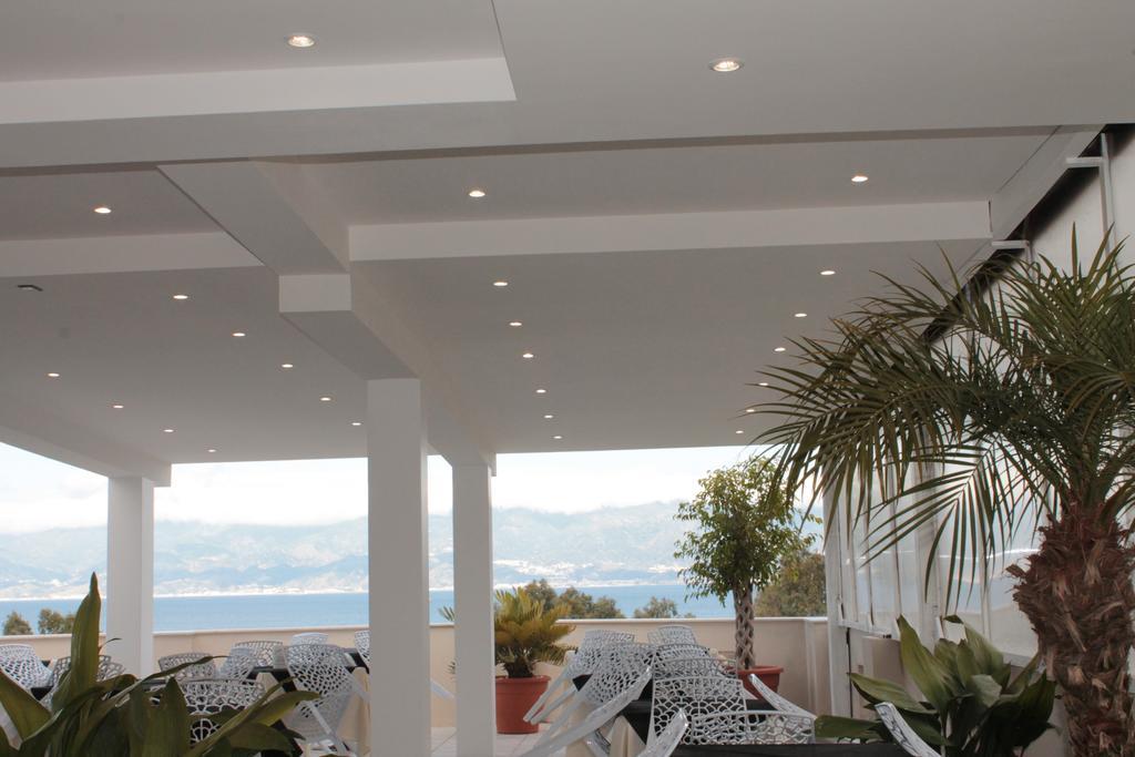 Hotel Lungomare Reggio Calabria Exterior foto