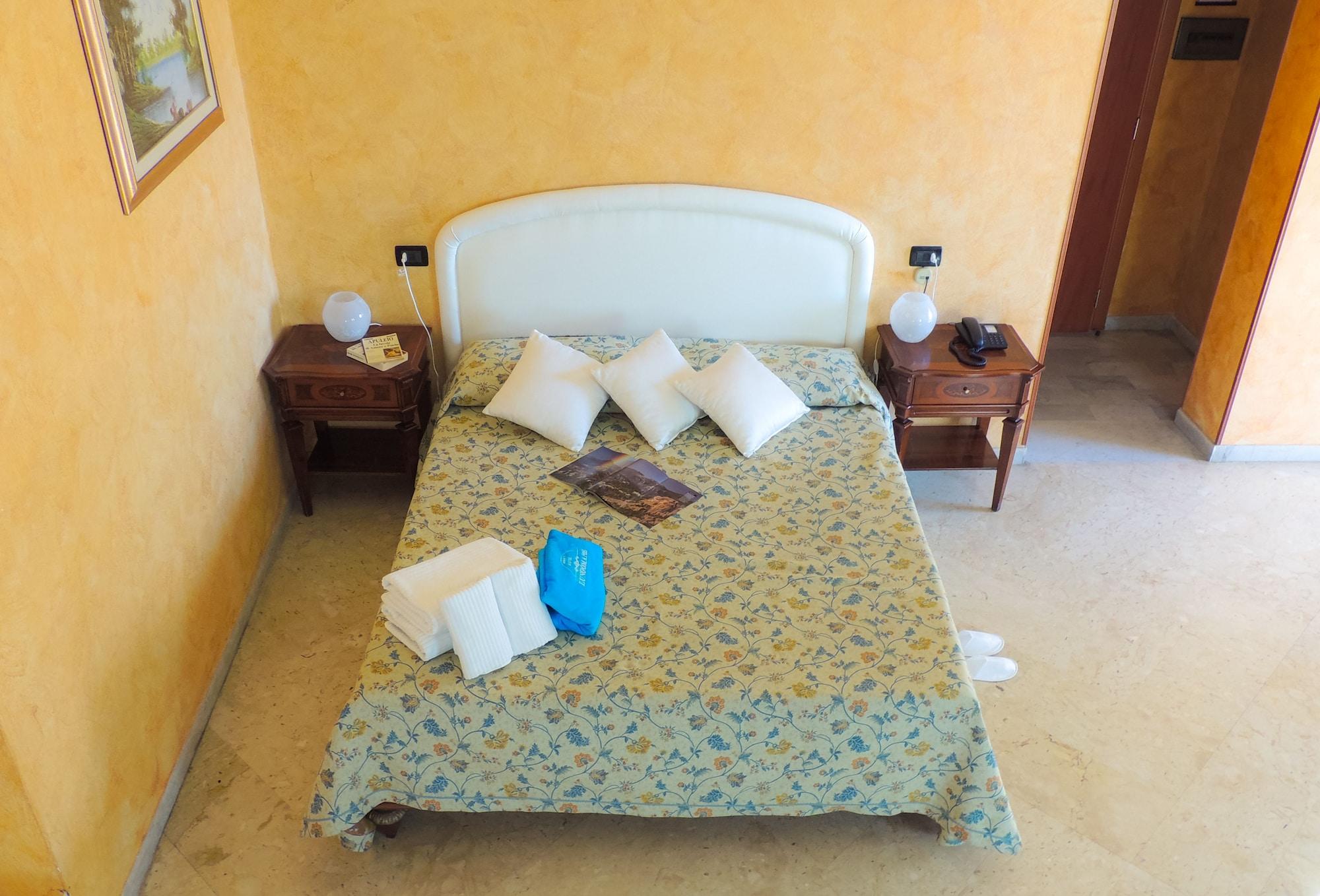 Hotel Lungomare Reggio Calabria Exterior foto