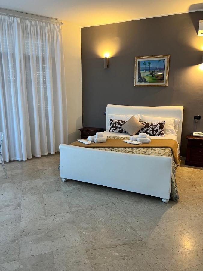 Hotel Lungomare Reggio Calabria Exterior foto