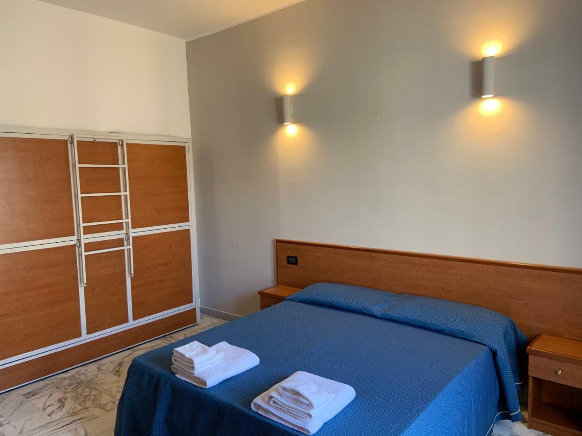 Hotel Lungomare Reggio Calabria Exterior foto