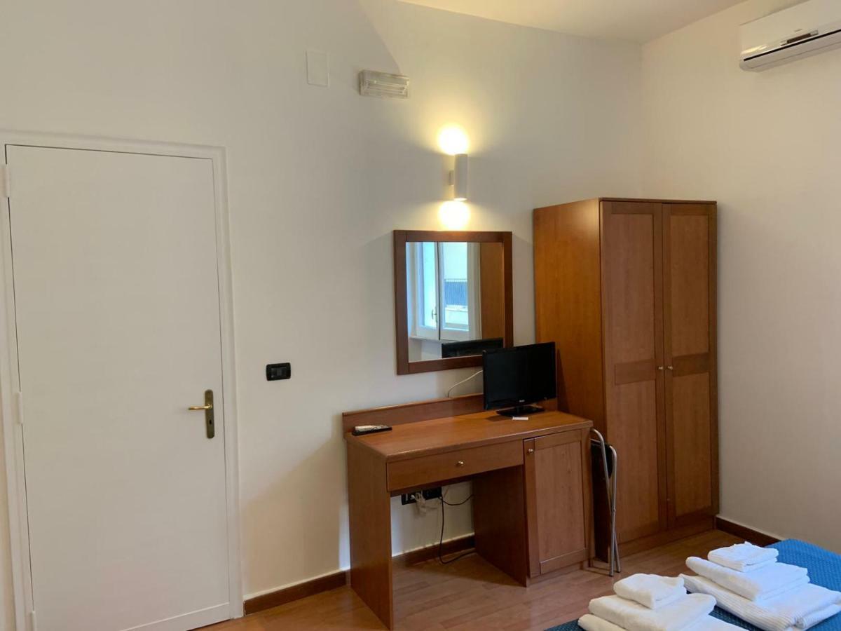 Hotel Lungomare Reggio Calabria Exterior foto